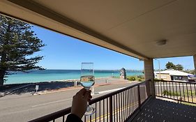 Tumby Bay Hotel Seafront Apartments